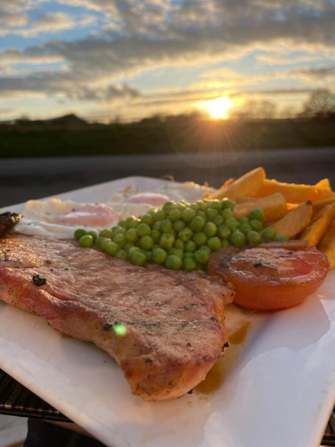 Halfway House Inn&Cottages Bridgnorth Exteriör bild